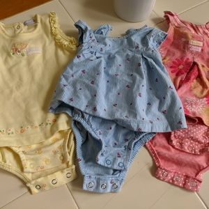 Carter's (3 items) romper bundle